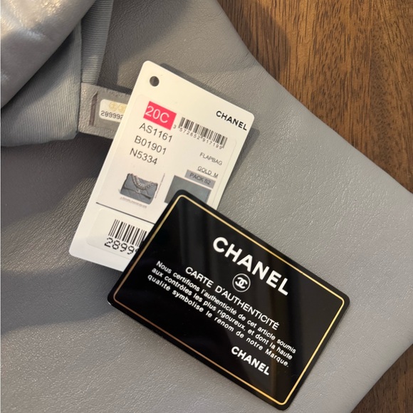 CHANEL 19 Grey Quilted Goatskin Medium Bag Ruthenium Silver Gold Hardware Purse - Picture 12 of 13